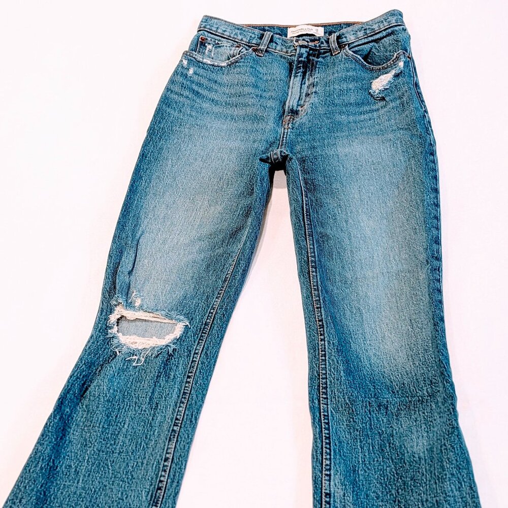Abercrombie & Fitch Ultra High Rise Kick Flare Jeans Medium Wash Size 26R